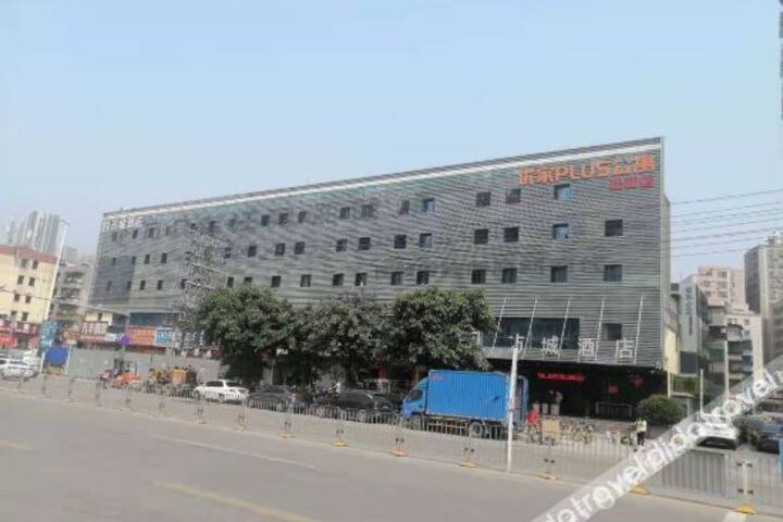 Hotel 5 of 20