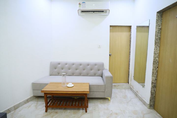 Room 14 of 42