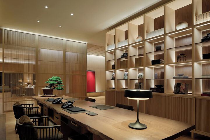 Hotel Interior 5 of 130