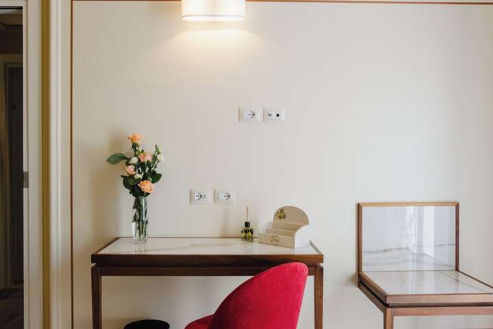 Room 21 of 54
