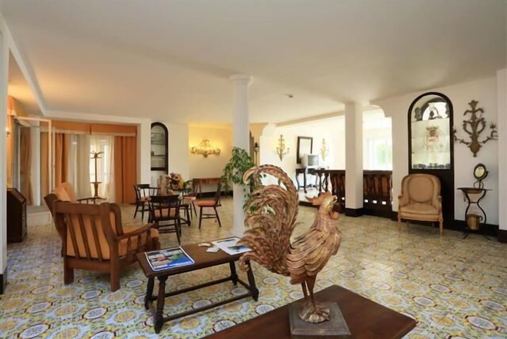 Lobby Photos