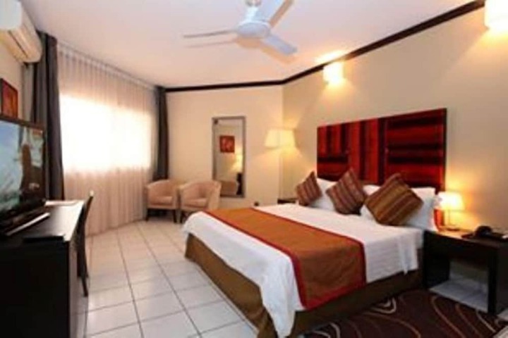 Room 30 of 100