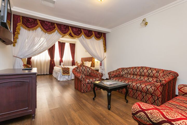 Room 15 of 95
