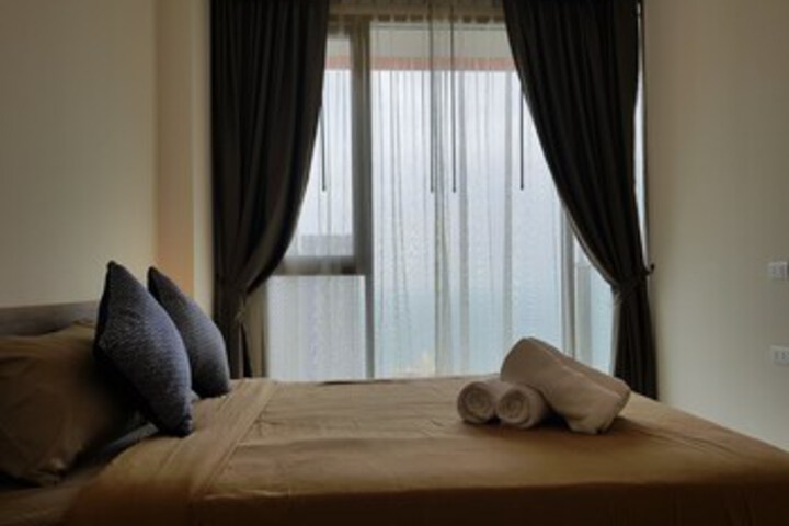Room 10 of 55