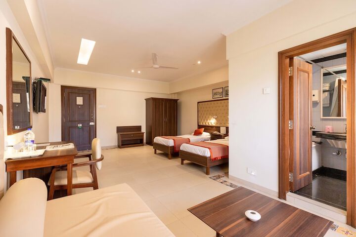 Room 14 of 98