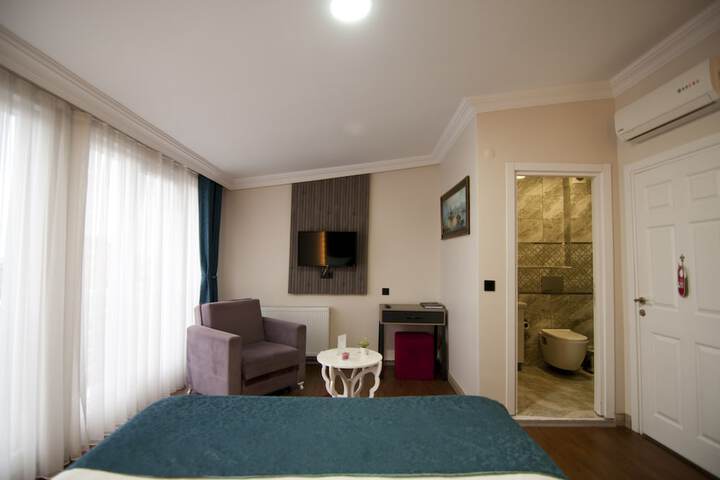 Room 8 of 54