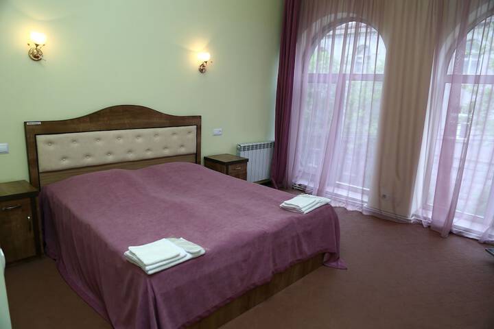 Room 5 of 19