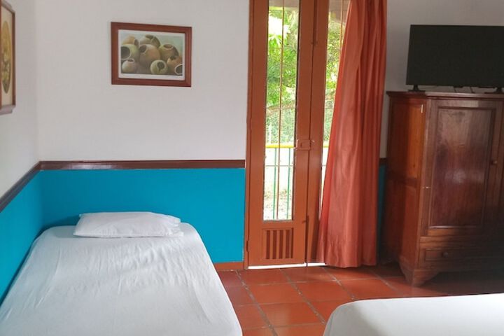Room 27 of 89