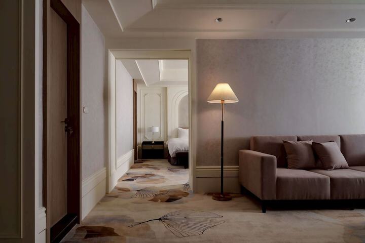 Room 35 of 80