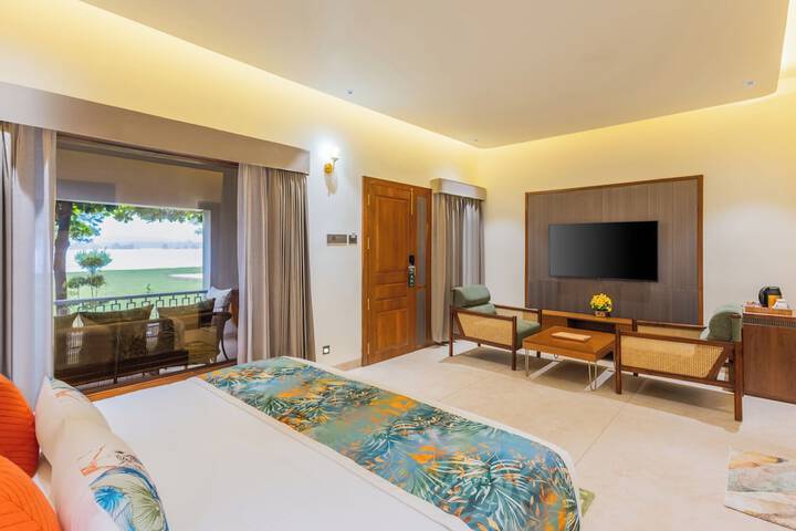 Room 12 of 73