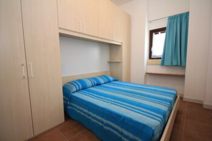 Room 34 of 44