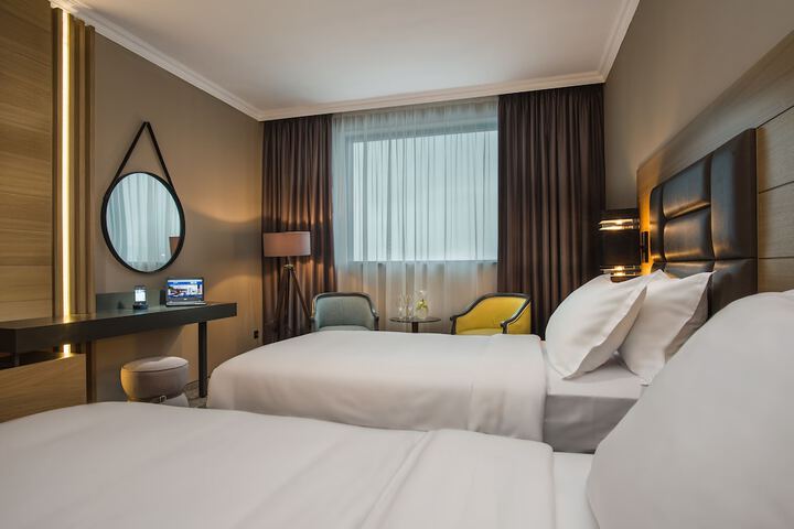 Room 16 of 31