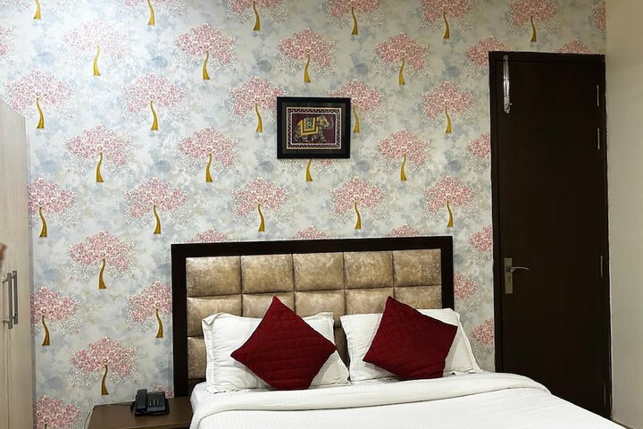 Room 10 of 60