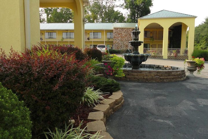 Property Grounds 44 of 60