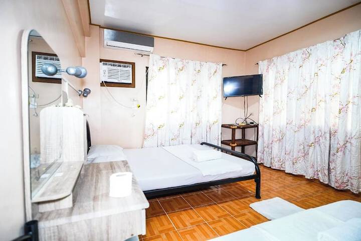 Room 12 of 65