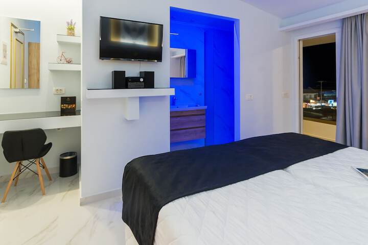 Room 15 of 35
