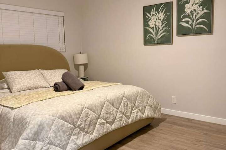 Photo of OneLuxStay Coastal 2BR Near Beach