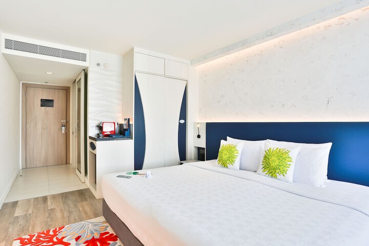 Room 38 of 158
