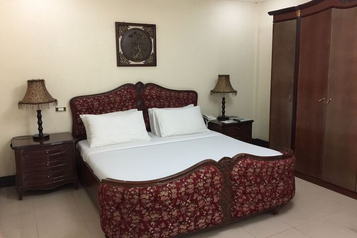 Room 9 of 54