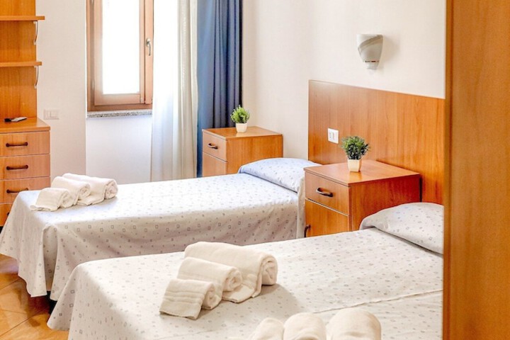 Room 15 of 39