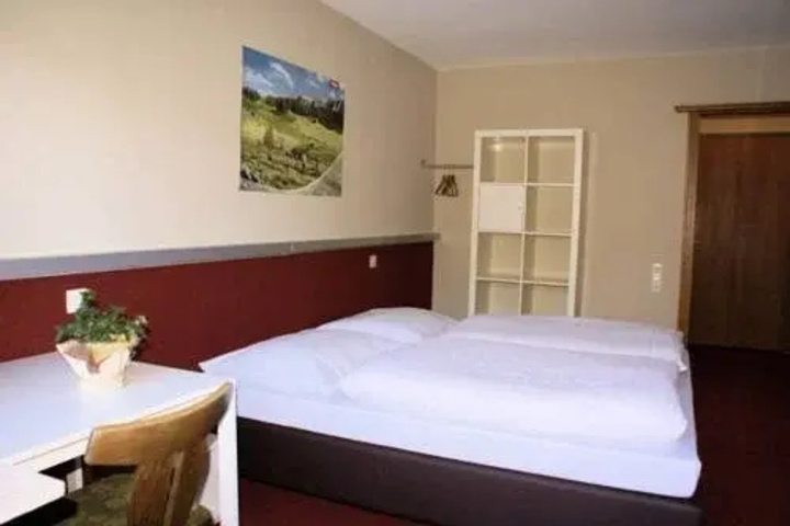Room 3 of 4
