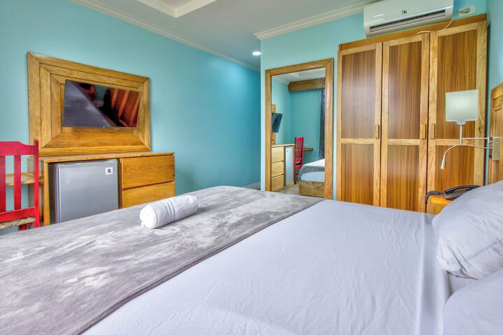 Room 16 of 54