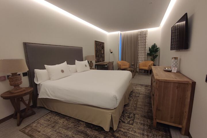 Room 22 of 122