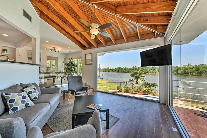 Terrace/Patio 6 of 16