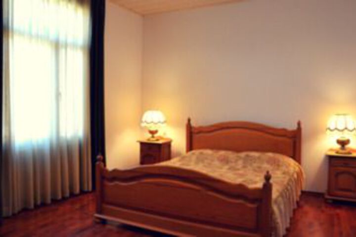 Room 17 of 43