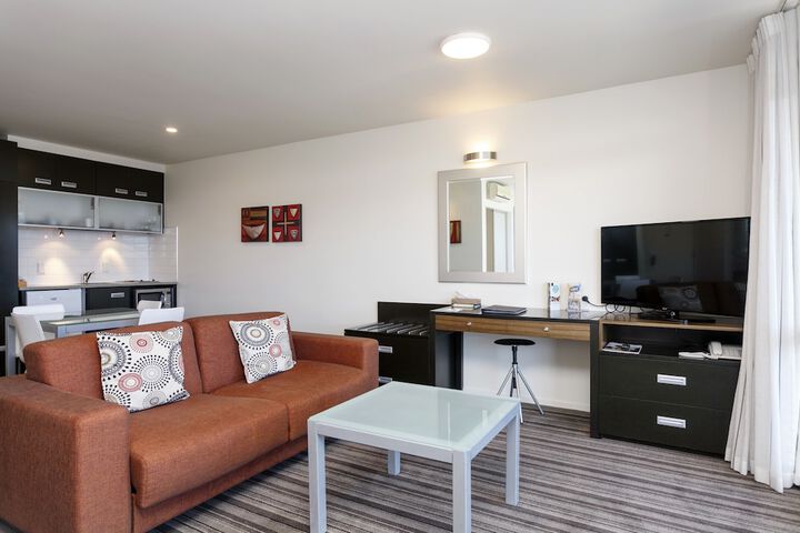 Room 71 of 200