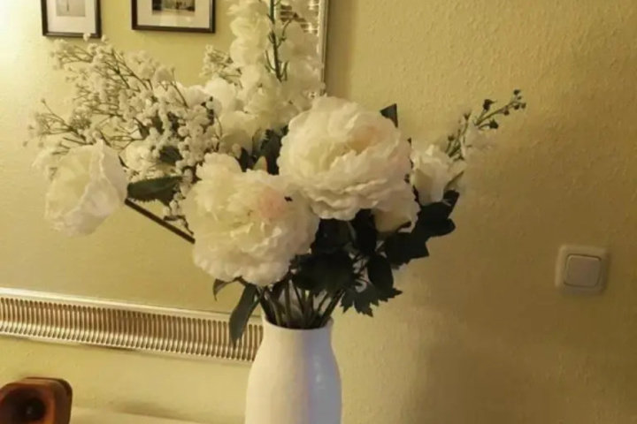 Room 10 of 16
