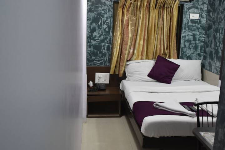 Room 19 of 47