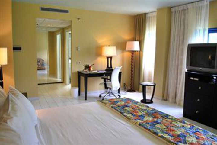 Room 14 of 35