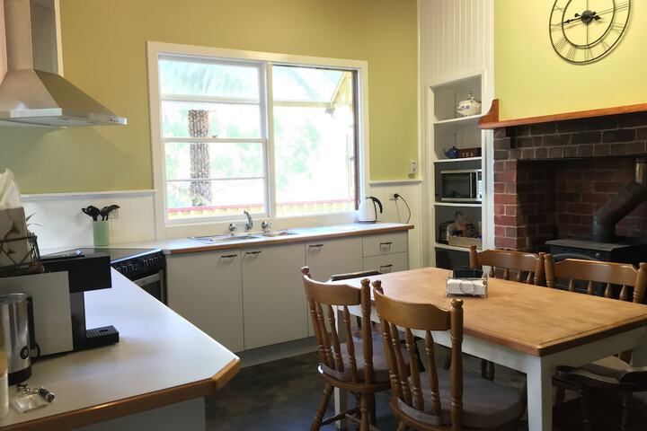 Room 5 of 38
