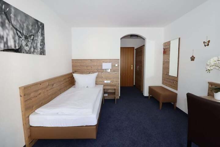 Room 2 of 13