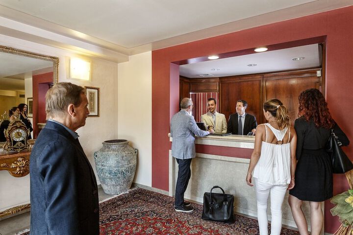 Hotel Interior 7 of 31