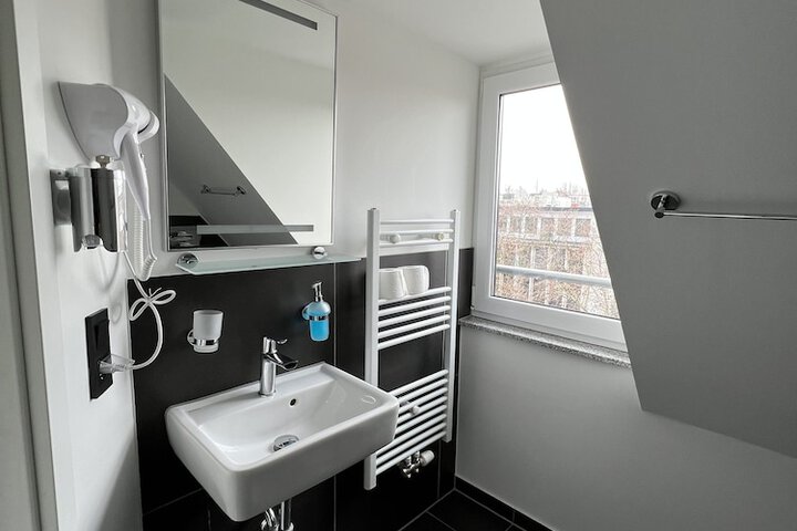 Room 20 of 23