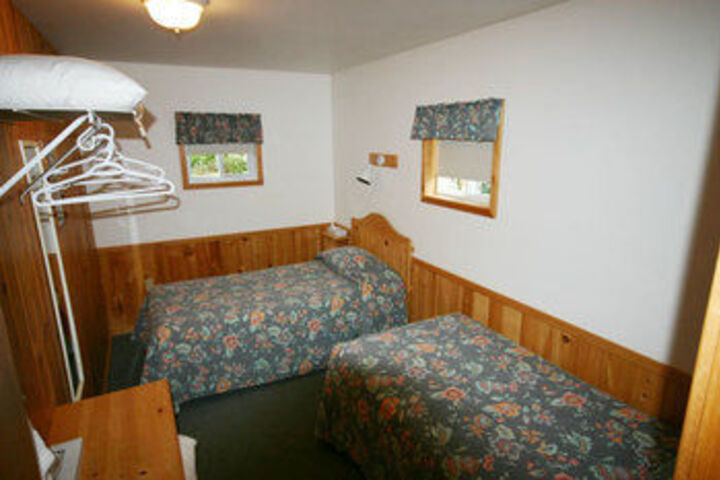 Room 12 of 42