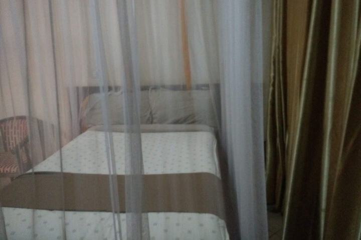 Room 17 of 50