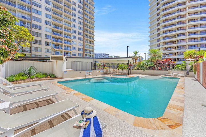 Pool 146 of 182