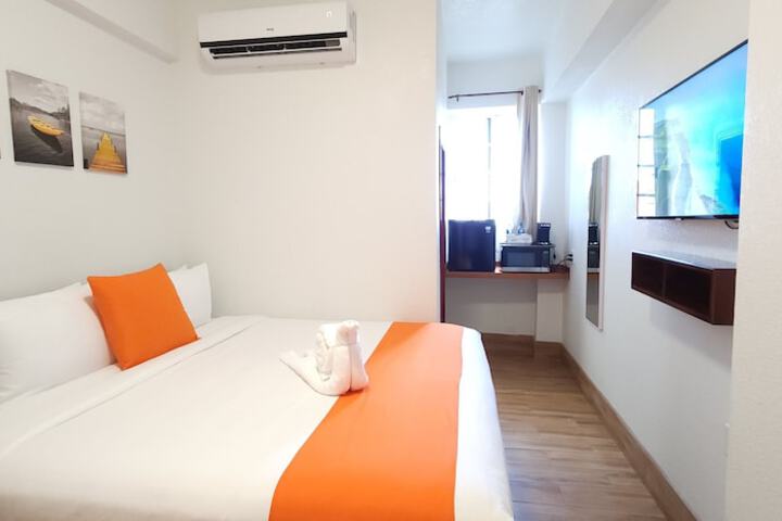 Room 9 of 35