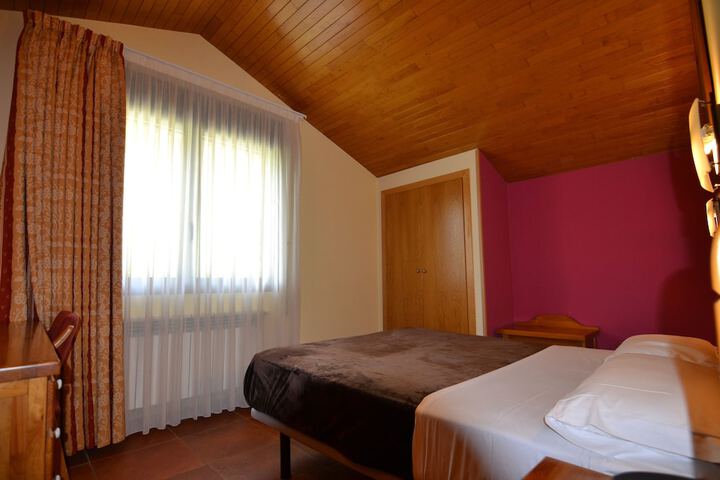 Room 8 of 58