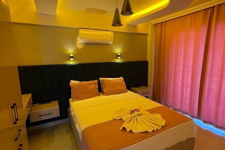 Room 2 of 19