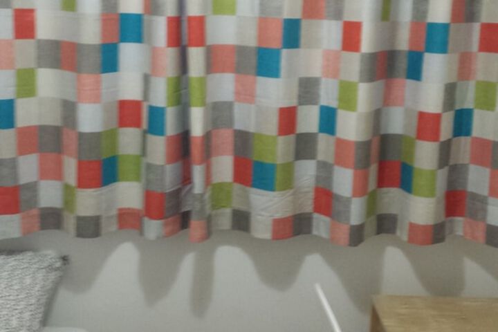 Room 16 of 27