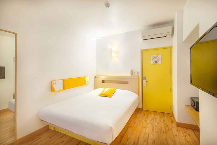 Room 19 of 41