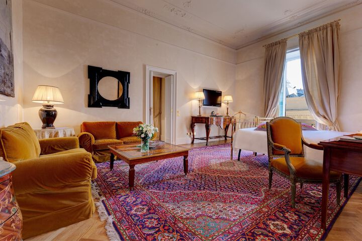 Room 34 of 150