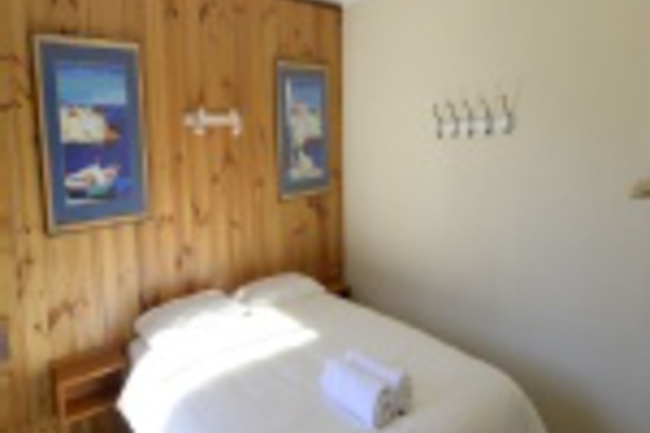 Room 430 of 693