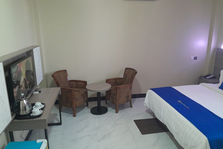 Room 32 of 52