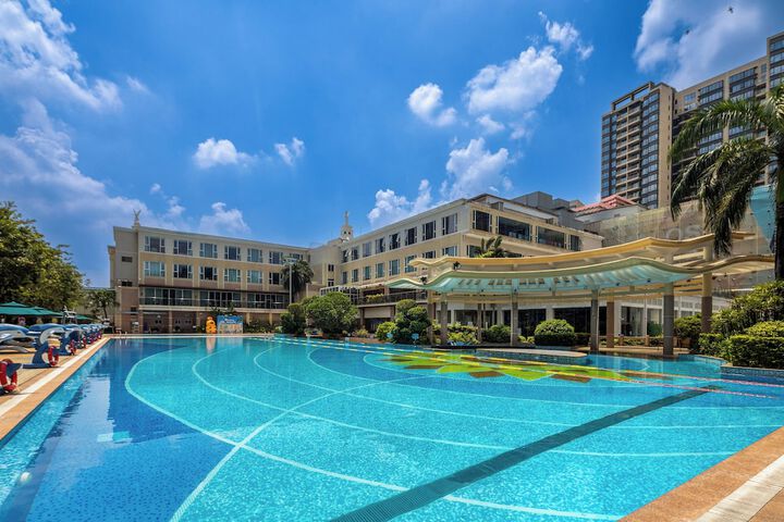 Pool 74 of 143