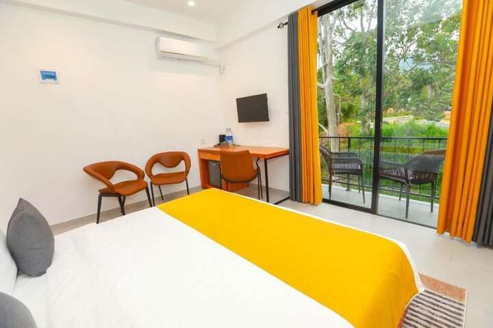 Room 14 of 30